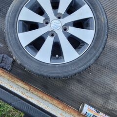 アルミホイール付き軽量中古タイヤ