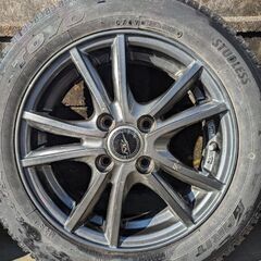 タイヤ＆ホイール 155/65R14 TOYOタイヤGARIT studless スペーシアで使用