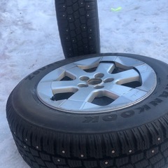 タイヤ　スパイクタイヤ　スタッドレス
