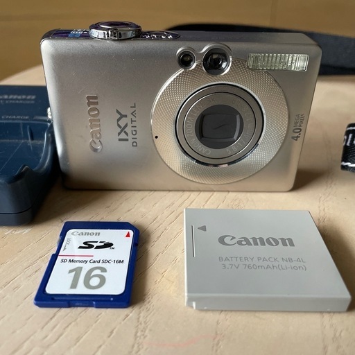 美品 Canon IXY DIGITAL 50 キャノンデジタルカメラ