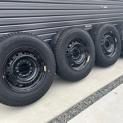 200系ハイエース スタッドレス 195/80/R15 BRIDGESTONE VL1
