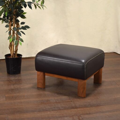 りょう ≪yt1679ジ≫ モデルルーム展示品 カリモク 本革張りスツール