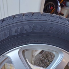DUNLOPスタッドレス&ホイール4本セット205/65R16