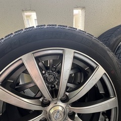 ホイール付きスタッドレスタイヤ
