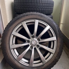 ホイール付きスタッドレスタイヤ
