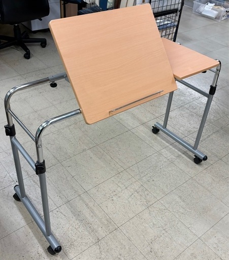 ベットテーブル
