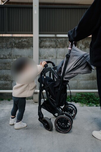 ベビーカー】コンビ スゴカルSwitch エッグショック AS アッシュグレー