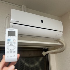 【ほぼ未使用】エアコン+室外機
　5年保証付