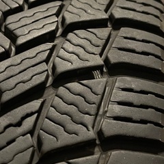 スタッドレスタイヤ（195/65 R15  4本・アルミホイール付き）