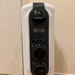 【美品】デロンギ　アミカルド オイルヒーター RHJ35M1015-BK