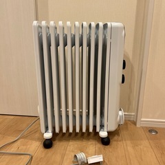 【美品】デロンギ　アミカルド オイルヒーター RHJ35M1015-BK