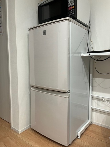 たな SHARP 冷蔵庫 SJ-D14F-W 137L ホワイト SHARP 冷蔵庫 SJ-D14F-W