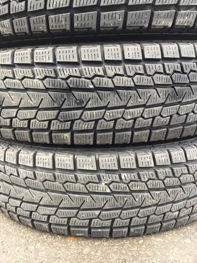 ジムニー等 バリ溝 175/80R16 ヨコハマ スタッドレスタイヤ 4本セット