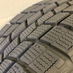 スタッドレス4本セット　グッドイヤー　アイスナビ6