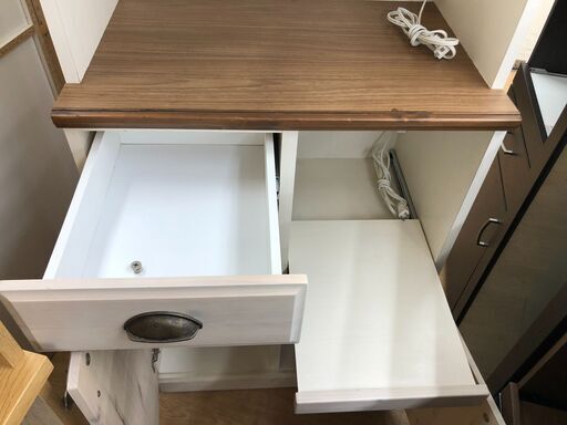 リユースのサカイ栃木店☆ジモティ割あり☆ 食器棚 アイボリー W75.2 