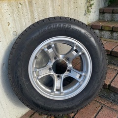 ジムニーシエラなど用アルミホイール付きスタッドレスタイヤ 205/70R15