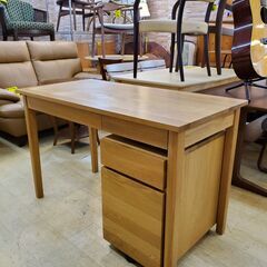 MUJI/無印良品 引出し付 無垢材デスク 机 オーク材 ナチュラル◆幅110㎝×奥行55㎝×高さ70㎝◆近隣配送無料 買取帝国 朝霞店 無印良品／MUJI 無垢材デスク (引出付)＆無垢材キャビネット (引出2段