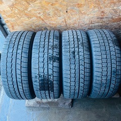 バリ山 DUNLOP ダンロップ WM02 235/50R18 スタッドレス タイヤ 2017年  