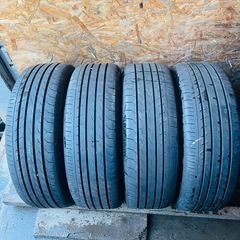 バリ山　YOKOHAMA ヨコハマ　RV03 195/65R15 2021年製　15インチ