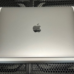 Apple M1 MacBook Air 8G 256G 11月17日(日)まで掲載