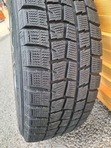 中古4本set スタッドレスタイヤ 205/60R16 ホイール付き ノア