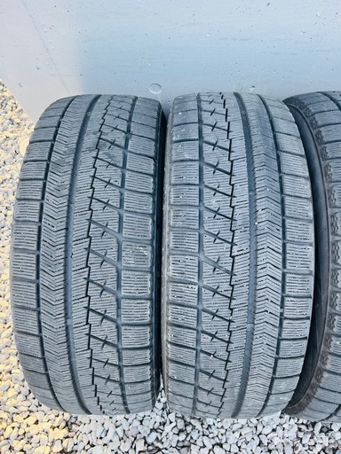 225/45/18冬VRX ひで❗️225/45/18冬タイヤ☆ブリジストンVRXイボ