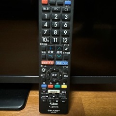 テレビ　
SHARP  32V型 2T-C32DE 2022年製 AQUOS