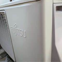 2.5k壁付け　窓用エアコン2台セット　取り付け　配達　別途可能