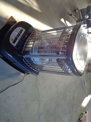 コロナ ニューブルーバーナ(業務用タイプ) (木造31畳まで/コンクリート43畳まで) 温風ファン付 GH-C12F(A) ブルーメタリック コロナ ニューブルーバーナ(業務用タイプ) (木造31畳まで⁄コンクリート