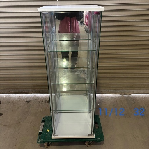 31 ガラスコレクションケース