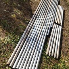 単管パイプ + 杭