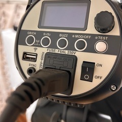 GODOX SK400II スタジオフラッシュ内蔵 Godox 2.4G Xシステム モデル撮影、物撮り最適