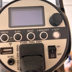 GODOX SK400II スタジオフラッシュ内蔵 Godox 2.4G Xシステム モデル撮影、物撮り最適