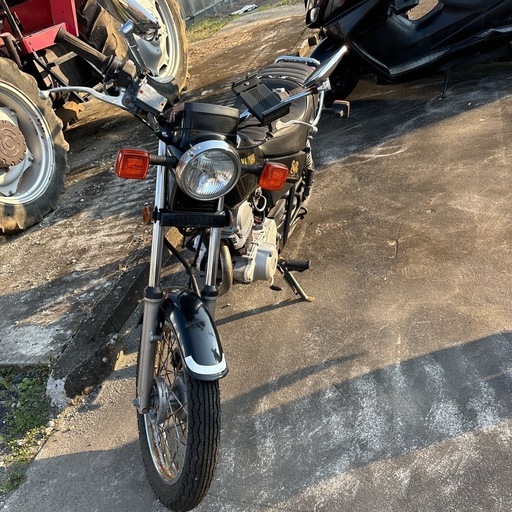 ヤマハ　SR125 4WP