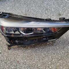 RV型 ヴェゼル 右ヘッドライト 