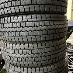 早い物勝ち格安バリ溝ダンロップ175-75-15LTスタッドレスタイヤ