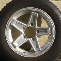 スズキ　ジムニー　アルミホイル付きスタットレスタイヤ　4本セット ホイールナット付き