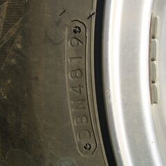 スズキ　ジムニー　アルミホイル付きスタットレスタイヤ　4本セット ホイールナット付き