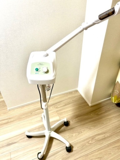 ETBELLAエトゥベラオゾンフェイシャルスチーマー ホワイト