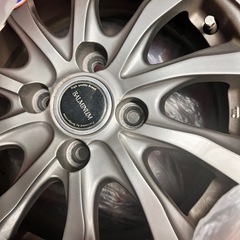 トヨタ ルーミー スタッドレス 4本