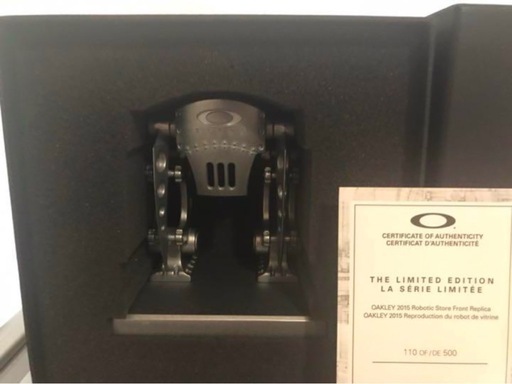 1月20日更新☆激安レア‼︎オークリーディスプレイロボティックストア