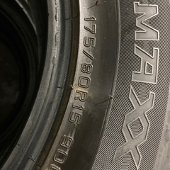 ｽﾀｯﾄﾞﾚｽﾀｲﾔ157/80R15ｼﾞﾑﾆｰｼｴﾗなど