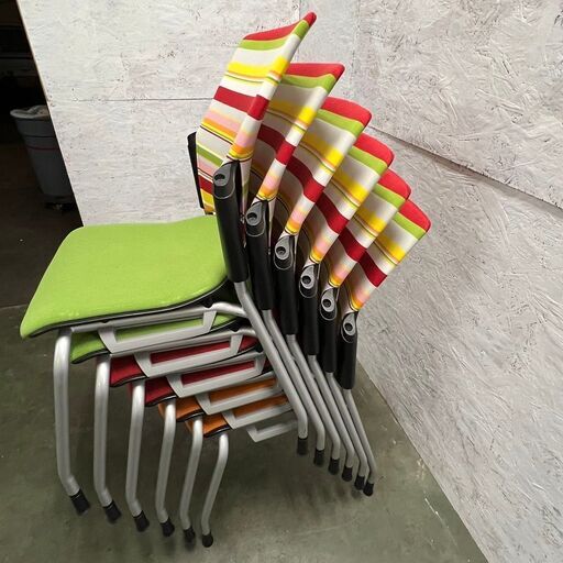 プラス ミーティングチェア スタッキング可 定価1脚6万 Y0481 プラス