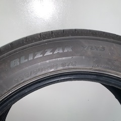 ブリザック VRX3 スタッドレスタイヤ 235/50R18 97Q