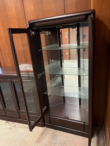 コーナーキュリオケース　ライト付き　コレクションボード　飾り棚 コーナーキュリオケース ライト付き コレクションボード 飾り棚