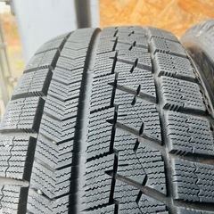 極上タイヤ　BRIDGESTONE ブリヂストン　ブリジストン　VRX 215/60R17 スタッドレス　タイヤ　2017年製　17インチ