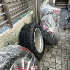 ブリヂストン スタッドレスタイヤ🛞  トヨタのハリアー車