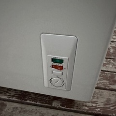 2022年製 電気式冷凍庫 ホワイト