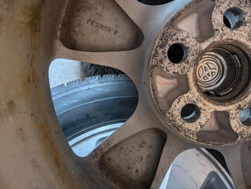 トヨタ ウィッシュ 純正 16インチホイール& 195/60R16 スタッドレス 