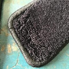 ﾒﾙｾﾃﾞｽﾍﾞﾝﾂ　純正ﾌﾛｱﾏｯﾄ　1台分(5枚セット)